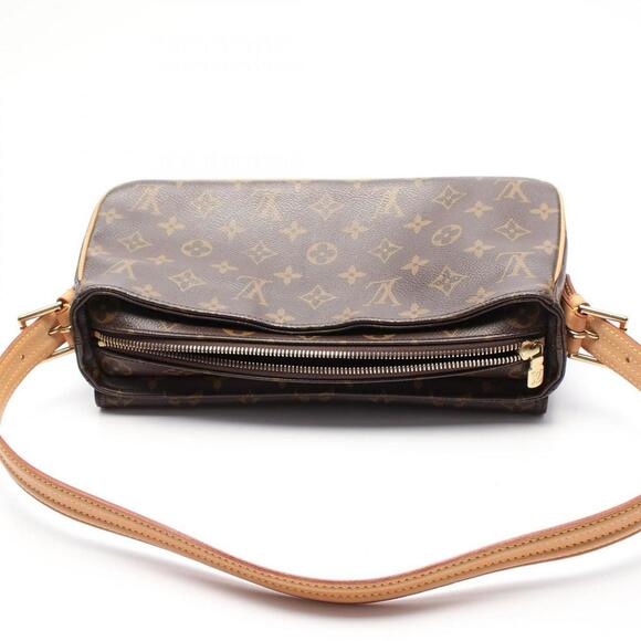 LOUIS VUITTON Brown Monogram Leather Shoulder Bag - Picture 7 of 11